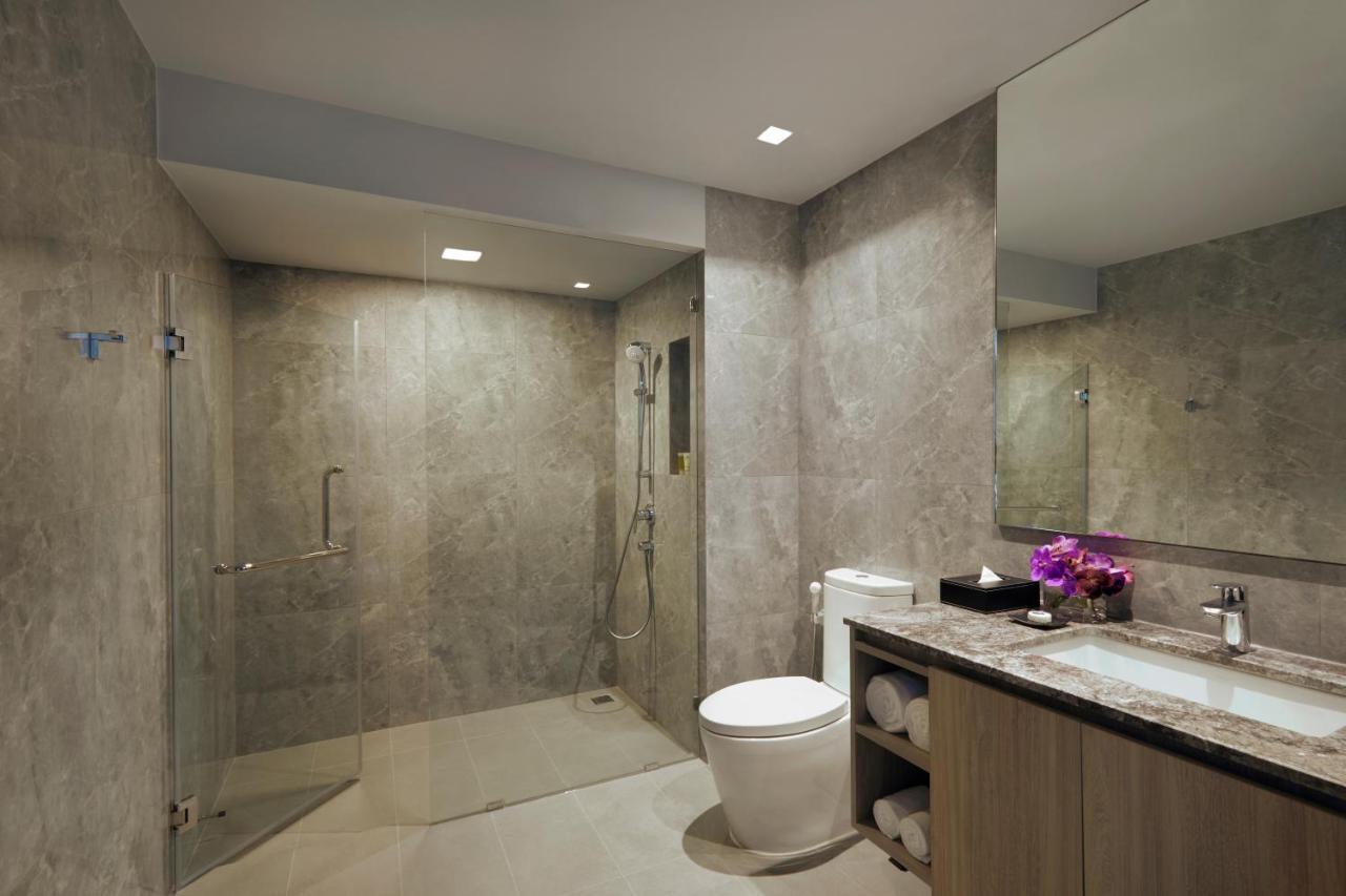 Somerset Rama 9 Bangkok Exteriér fotografie A wet bathroom in Singapore